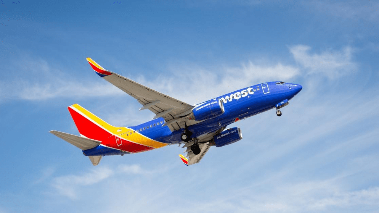 Southwest Airlines ends longtime free luggage policy
