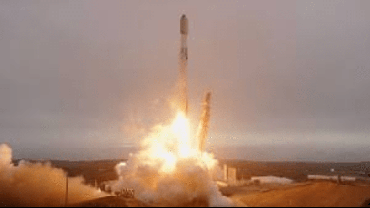 SpaceX Launches 26 New Starlink Satellites, Expands Global Internet Network